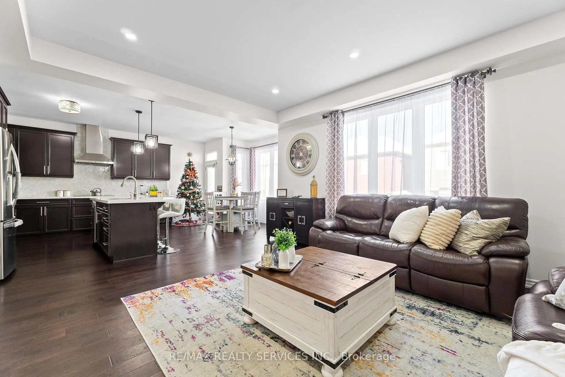 Photo 14 of 13 Fenchurch Drive, Brampton, Northwest Brampton — HOMEH