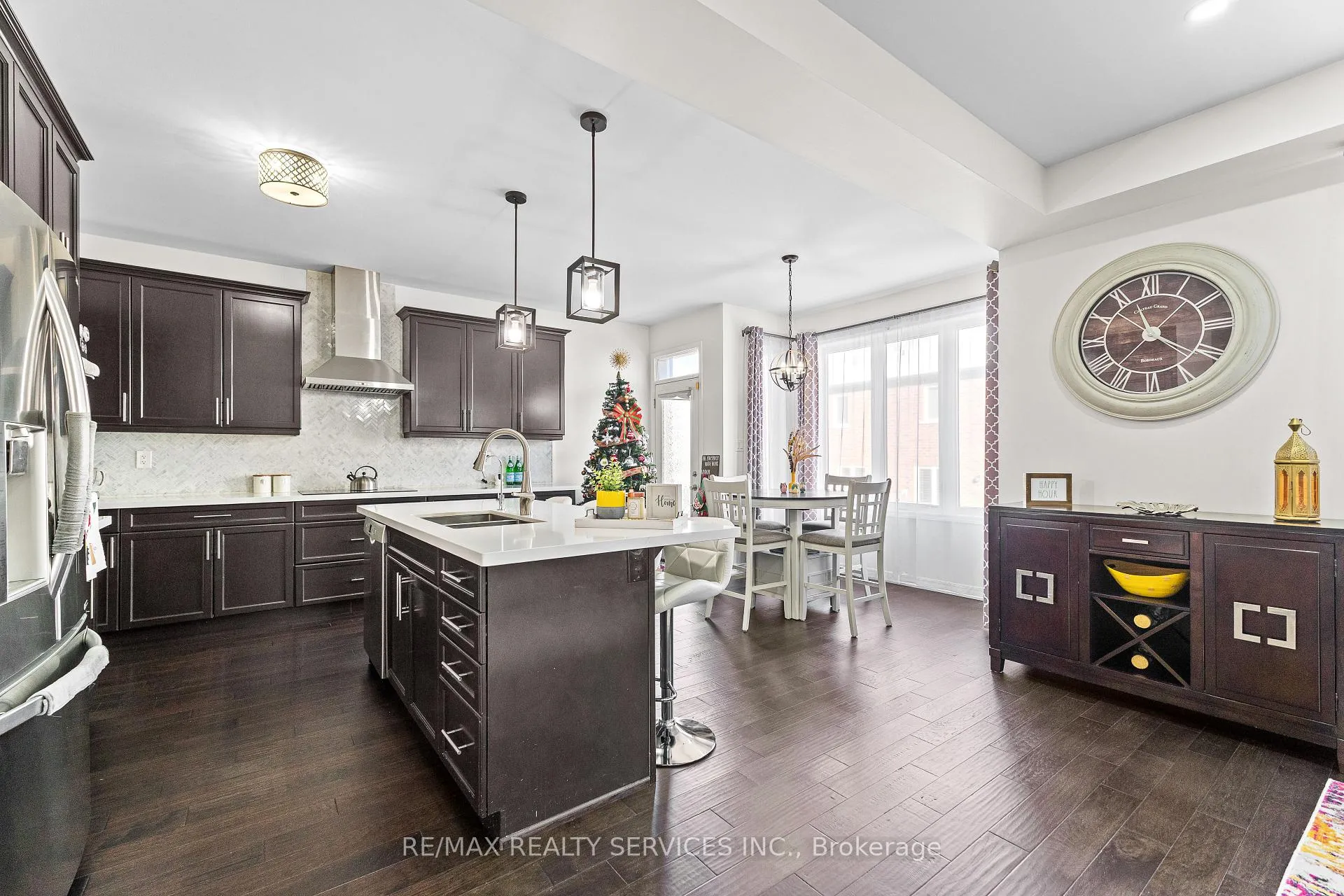 Photo 15 of 13 Fenchurch Drive, Brampton, Northwest Brampton — HOMEH