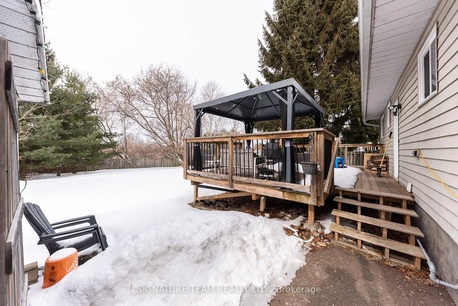 Photo 5 of 122 Springfield Crescent, Pembroke — HOMEH