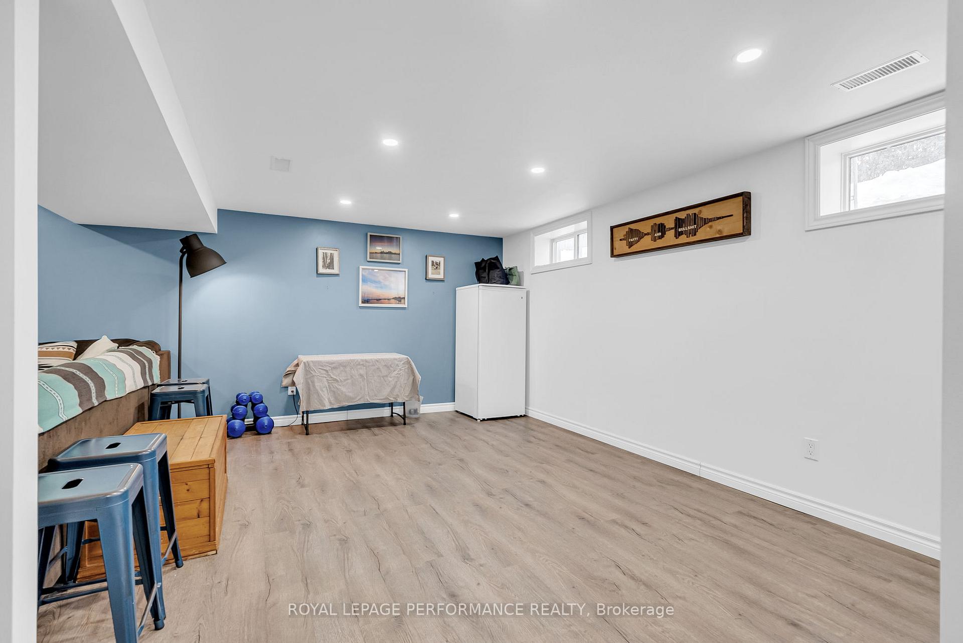 Photo 28 of 11 Evergreen Drive, Ottawa, Lynwood Village — HOMEH