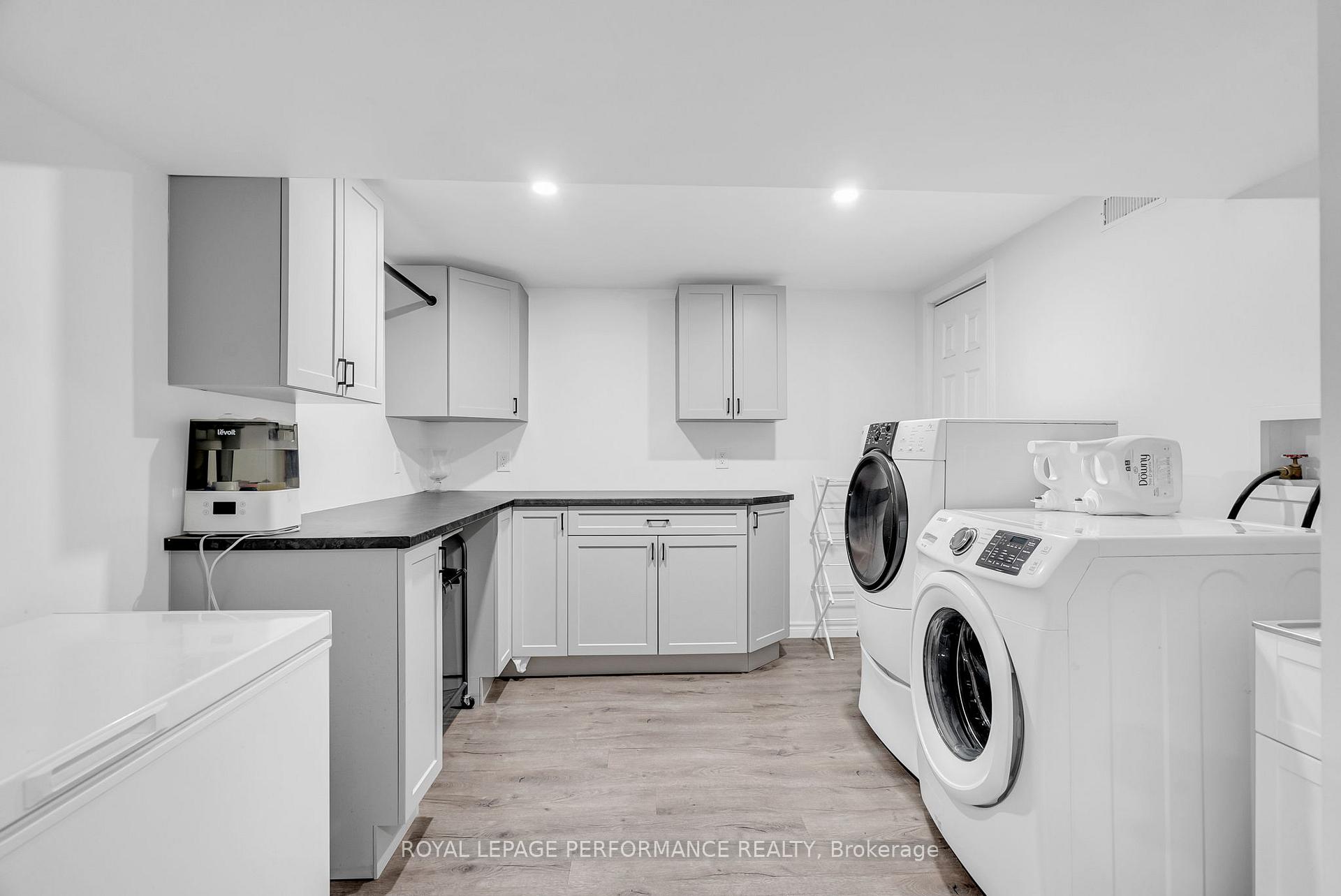 Photo 33 of 11 Evergreen Drive, Ottawa, Lynwood Village — HOMEH