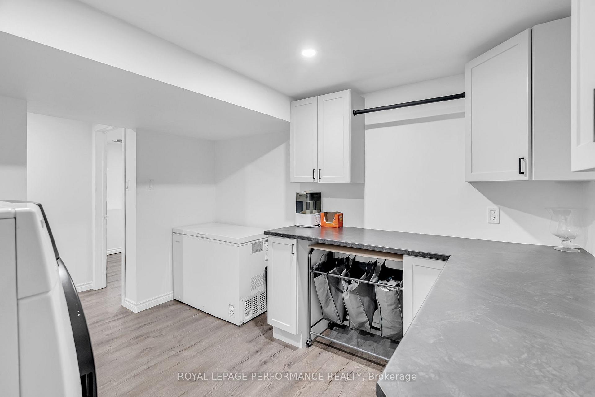 Photo 34 of 11 Evergreen Drive, Ottawa, Lynwood Village — HOMEH
