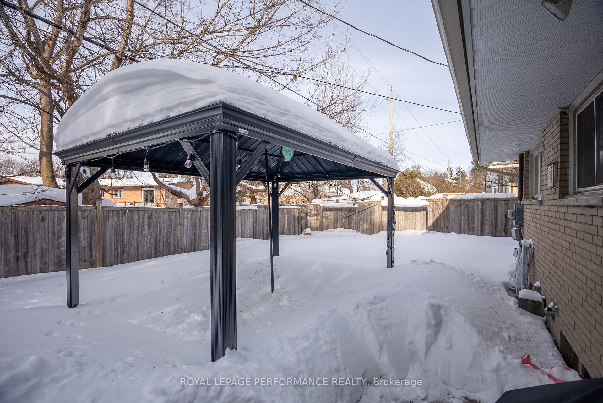 Photo 39 of 11 Evergreen Drive, Ottawa, Lynwood Village — HOMEH