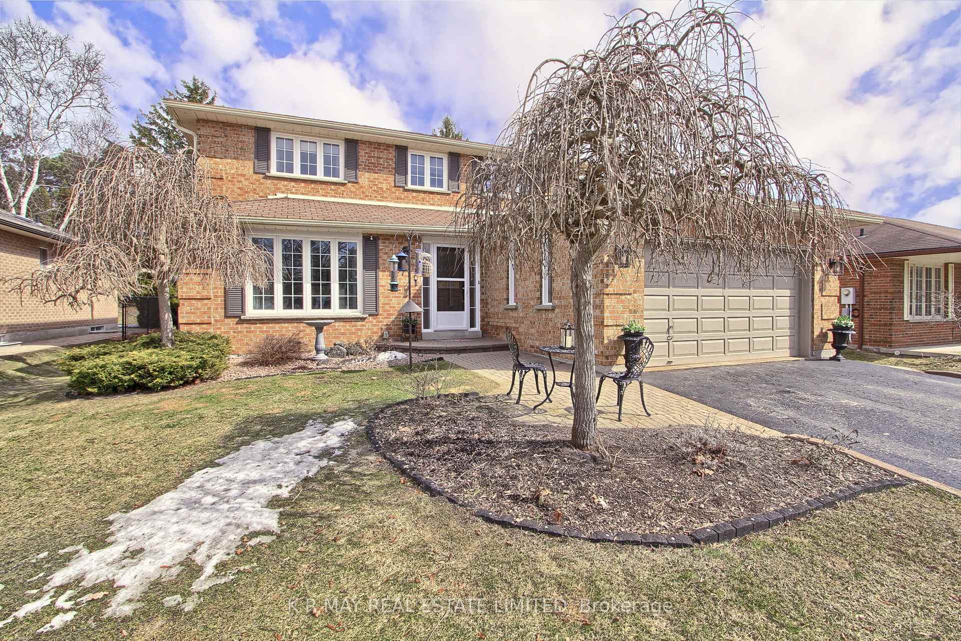 Photo 1 of 41 Enzo Crescent, Uxbridge — HOMEH