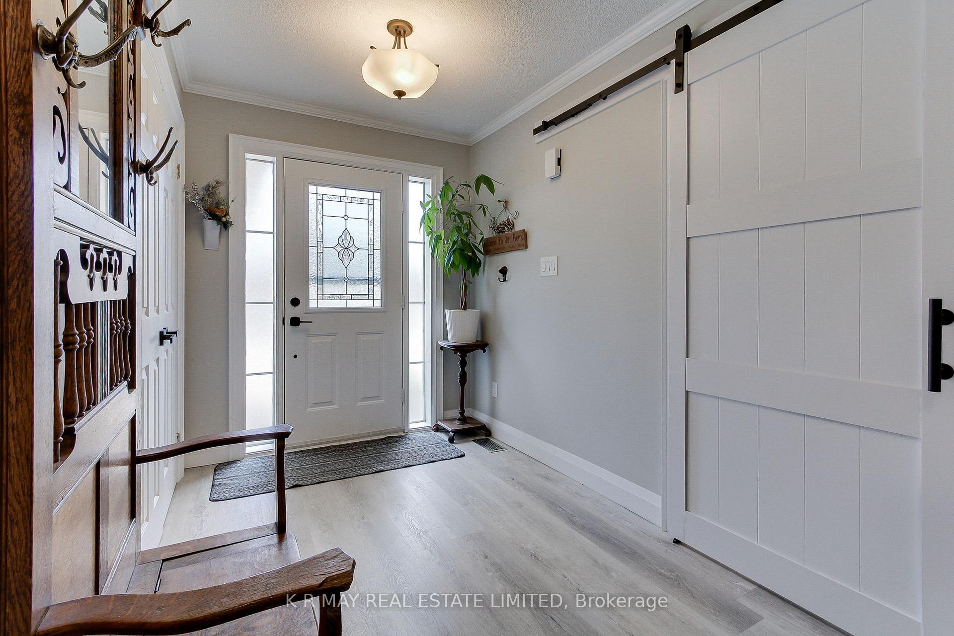 Photo 5 of 41 Enzo Crescent, Uxbridge — HOMEH