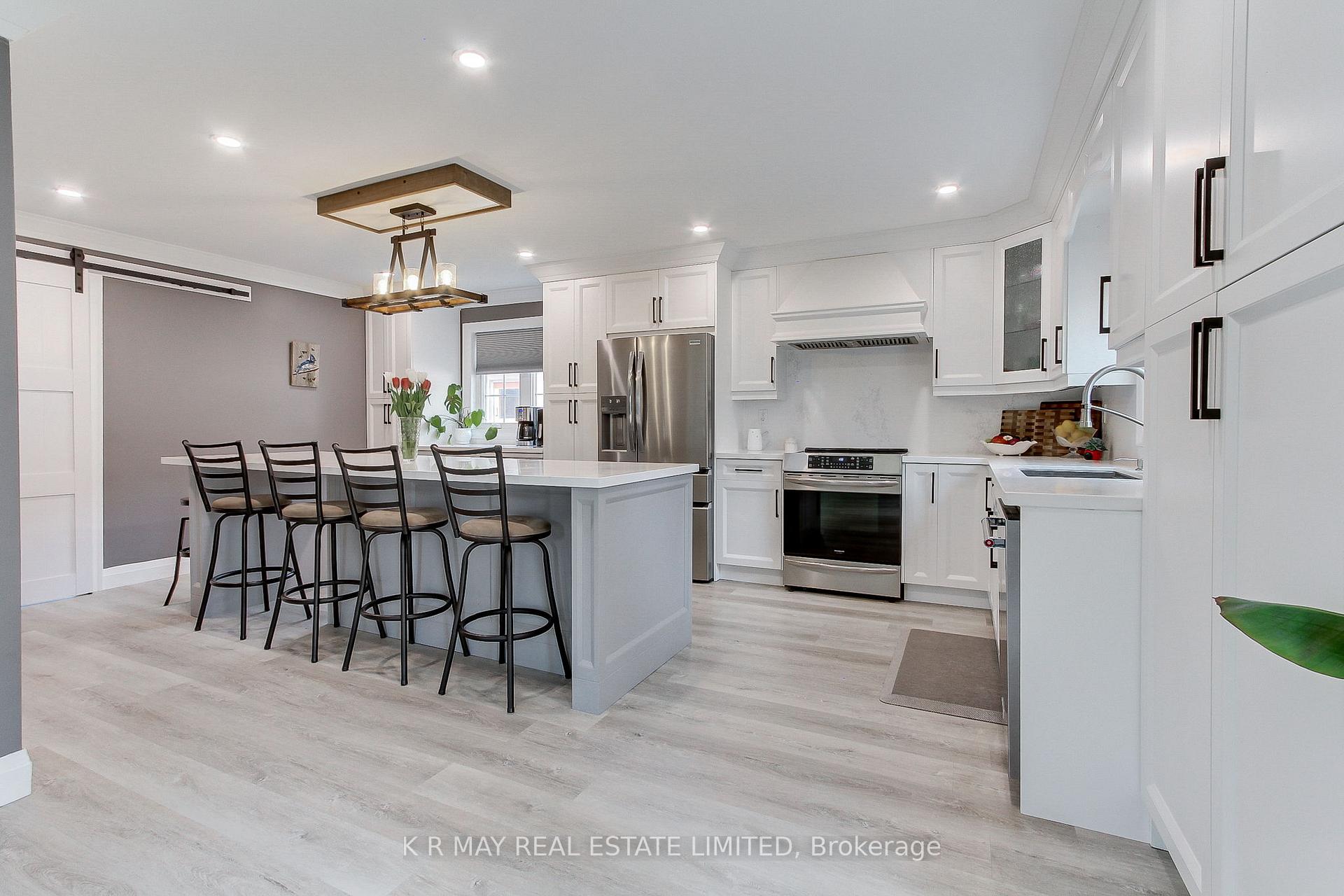 Photo 8 of 41 Enzo Crescent, Uxbridge — HOMEH