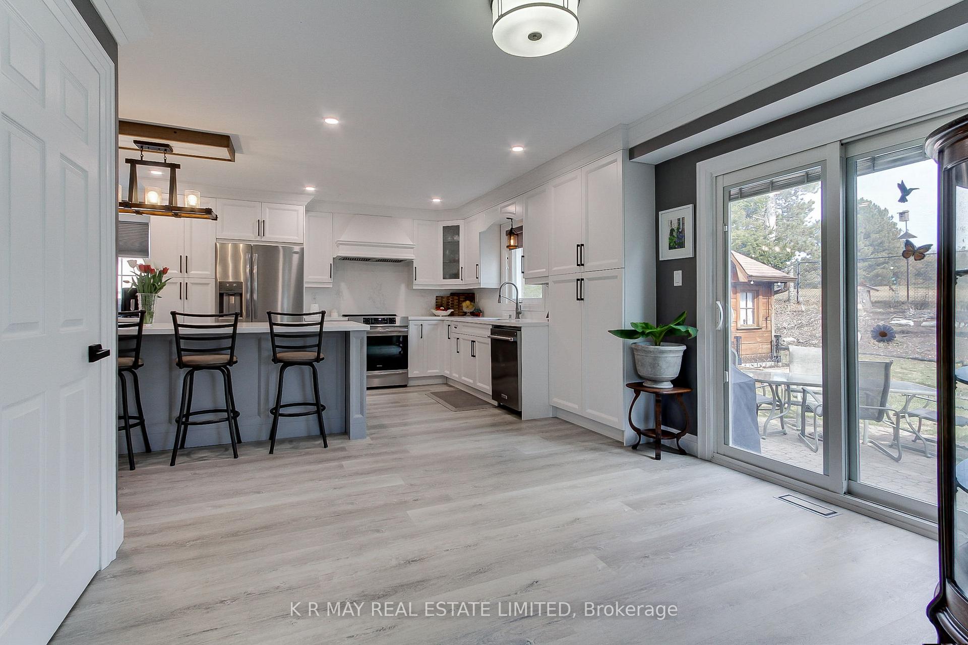 Photo 10 of 41 Enzo Crescent, Uxbridge — HOMEH