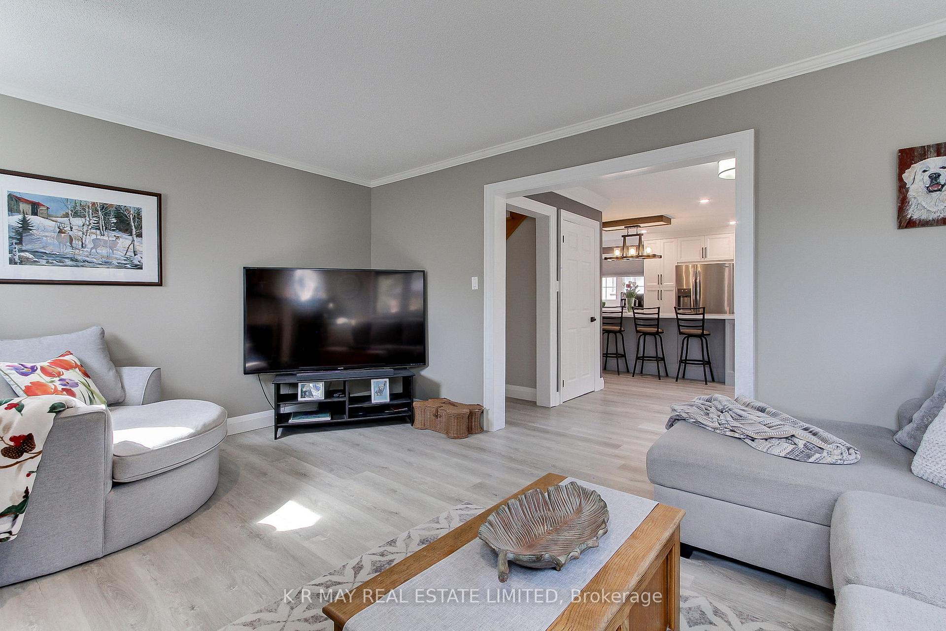 Photo 19 of 41 Enzo Crescent, Uxbridge — HOMEH