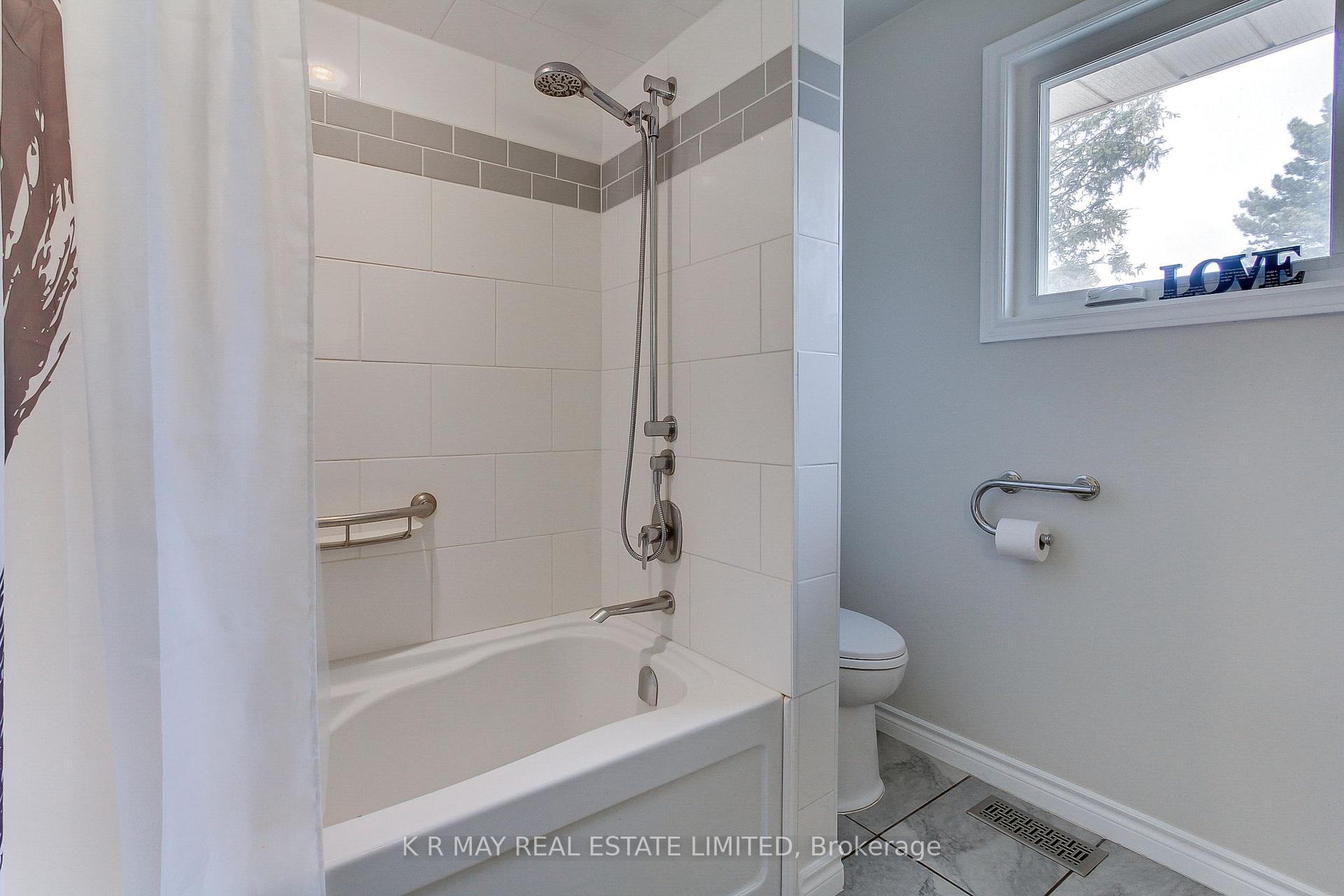 Photo 30 of 41 Enzo Crescent, Uxbridge — HOMEH