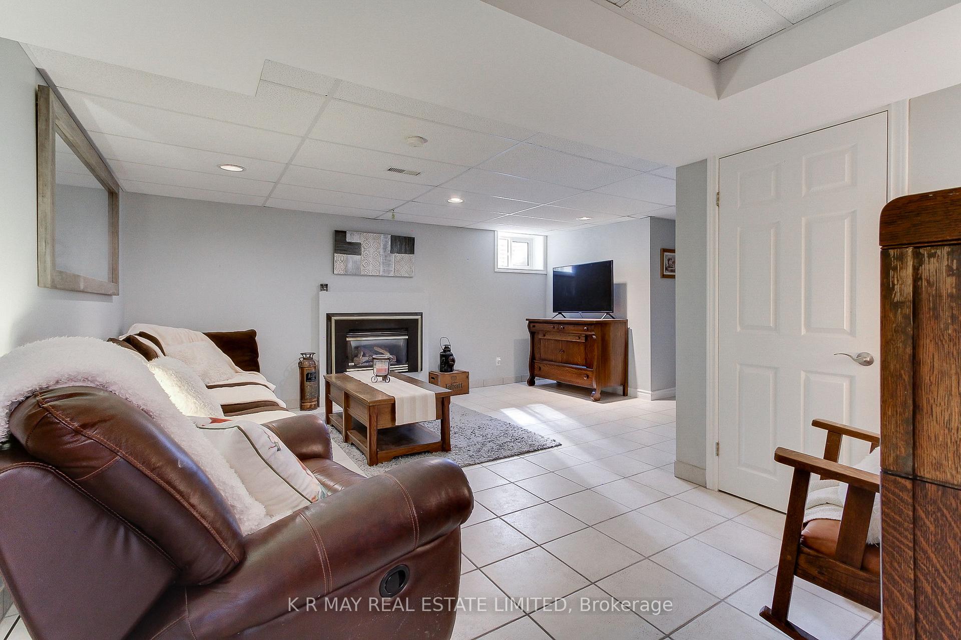 Photo 37 of 41 Enzo Crescent, Uxbridge — HOMEH