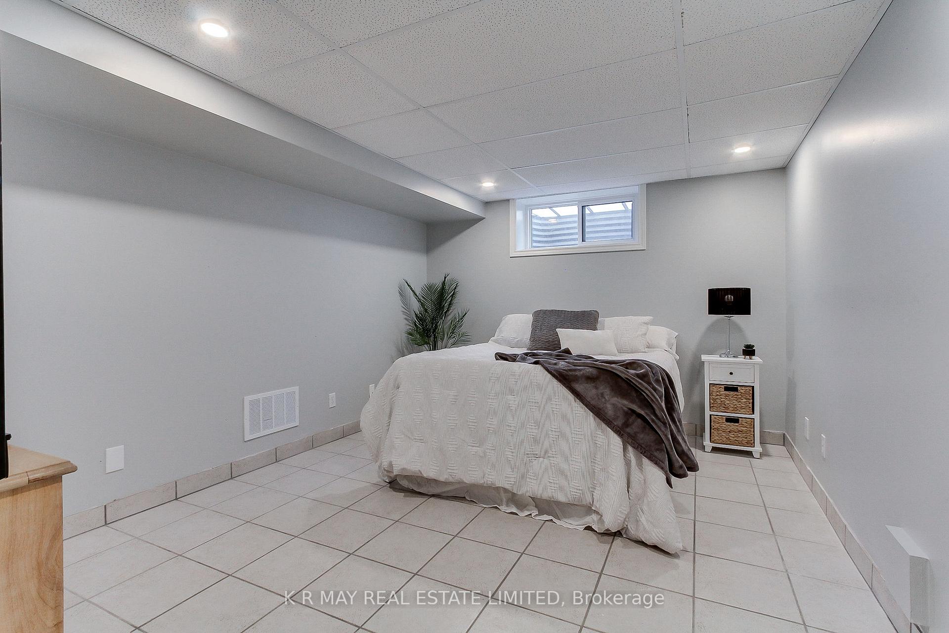 Photo 39 of 41 Enzo Crescent, Uxbridge — HOMEH