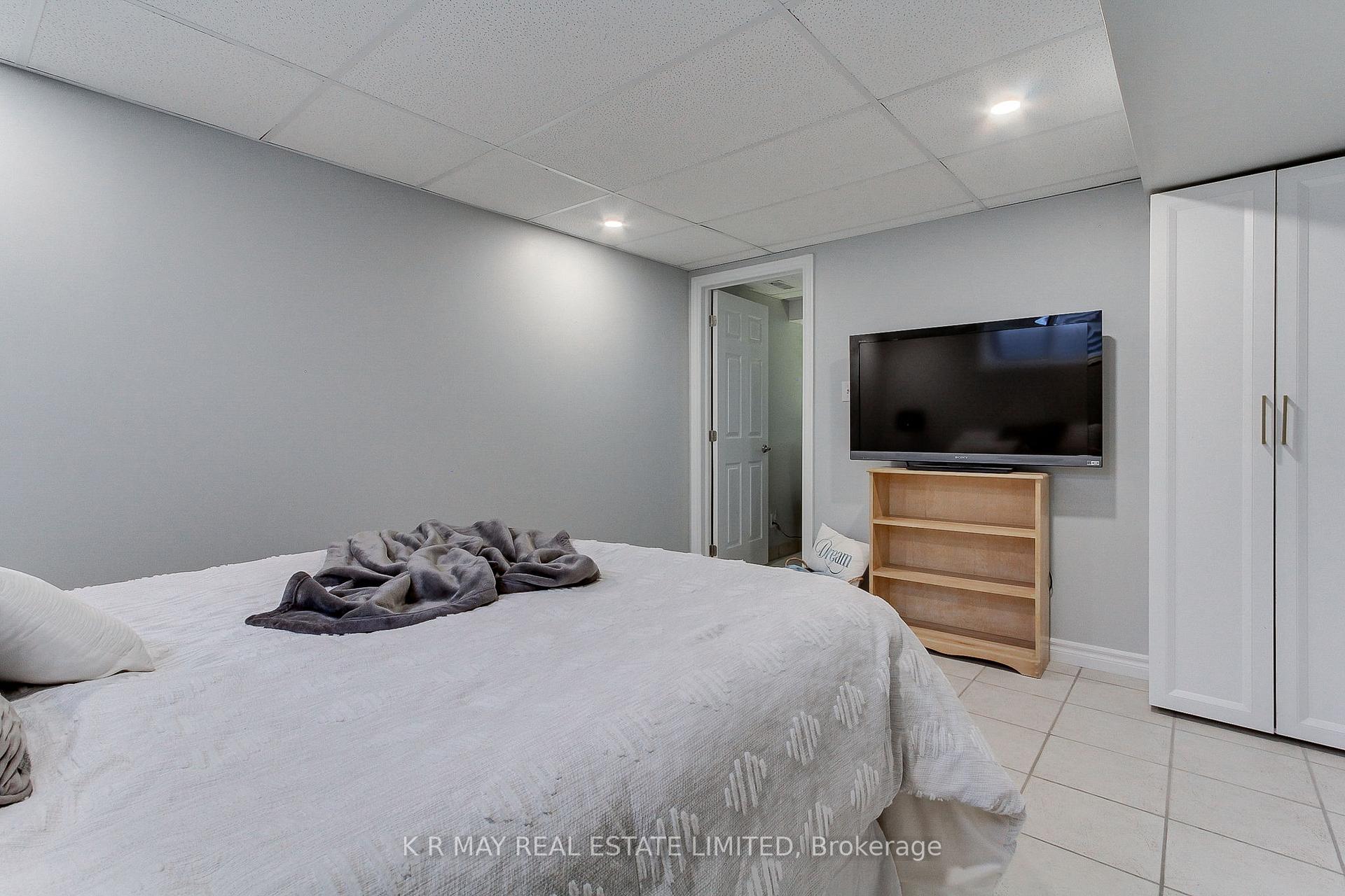 Photo 40 of 41 Enzo Crescent, Uxbridge — HOMEH