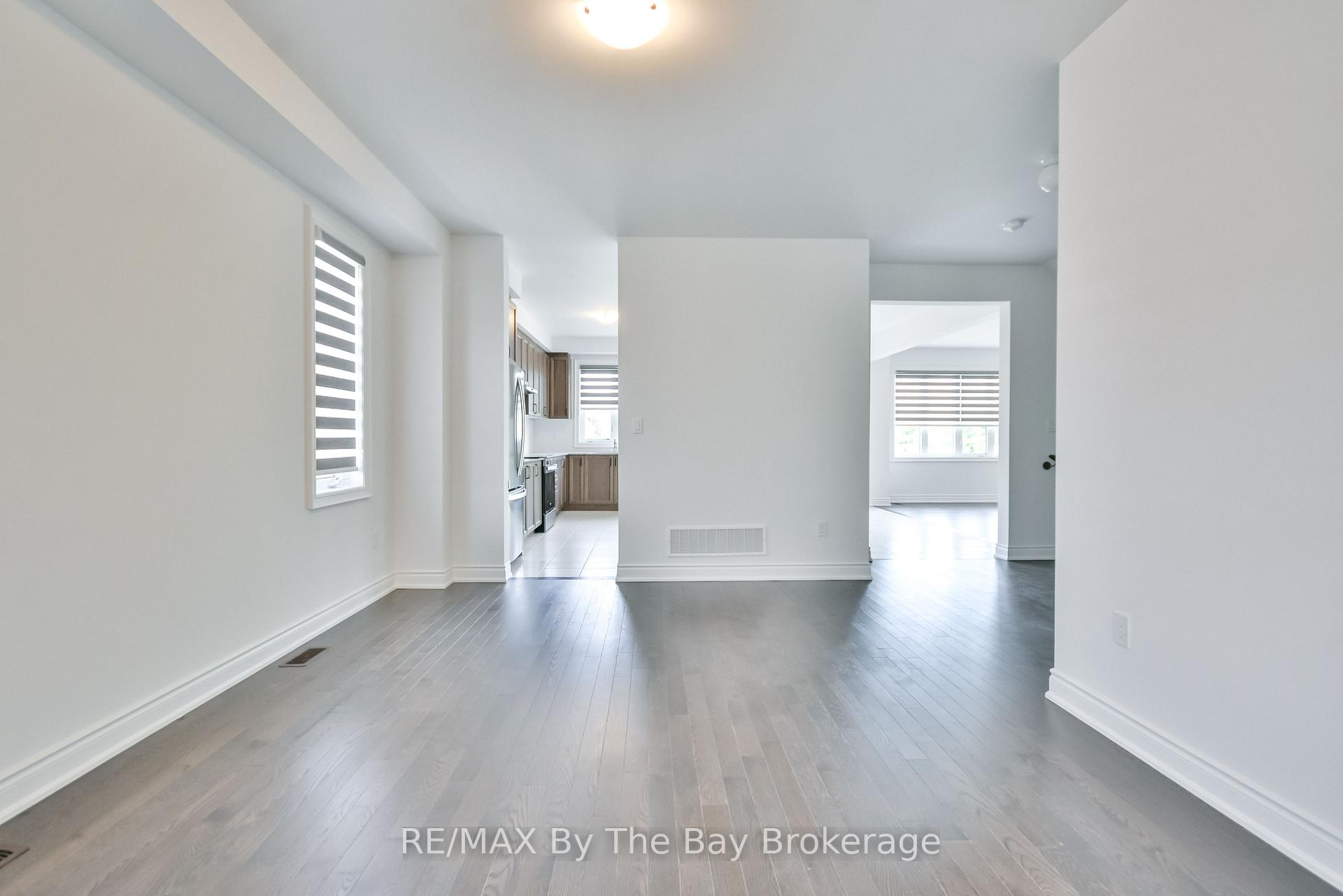 Photo 10 of 4 Misty Ridge Road, Wasaga Beach — HOMEH
