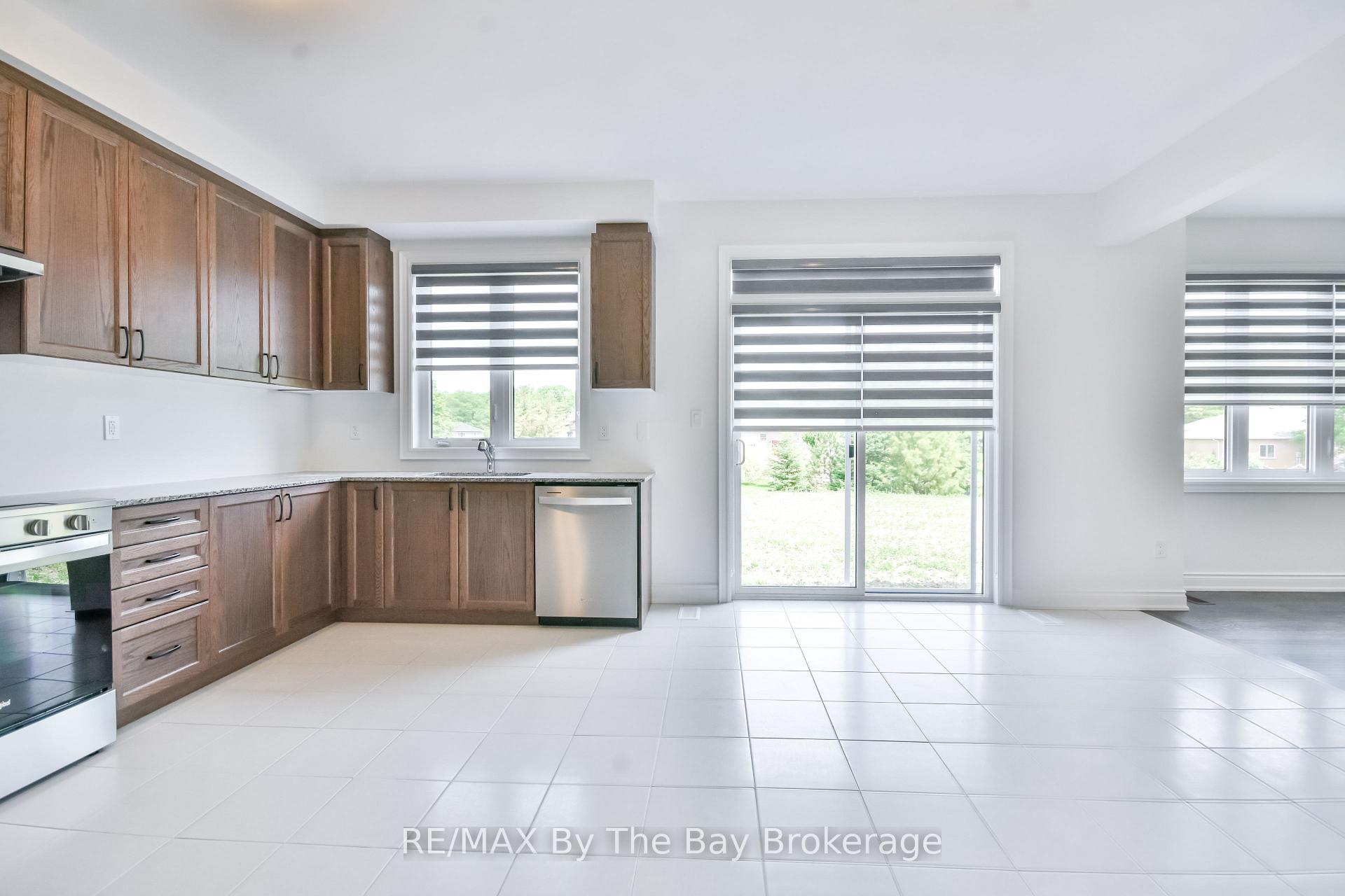 Photo 14 of 4 Misty Ridge Road, Wasaga Beach — HOMEH