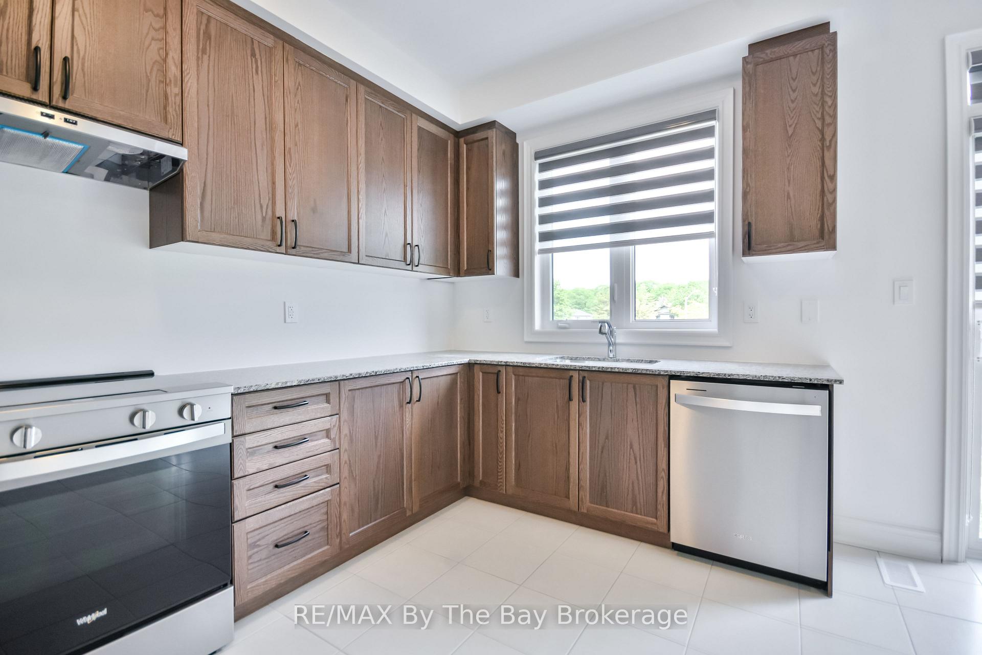 Photo 19 of 4 Misty Ridge Road, Wasaga Beach — HOMEH