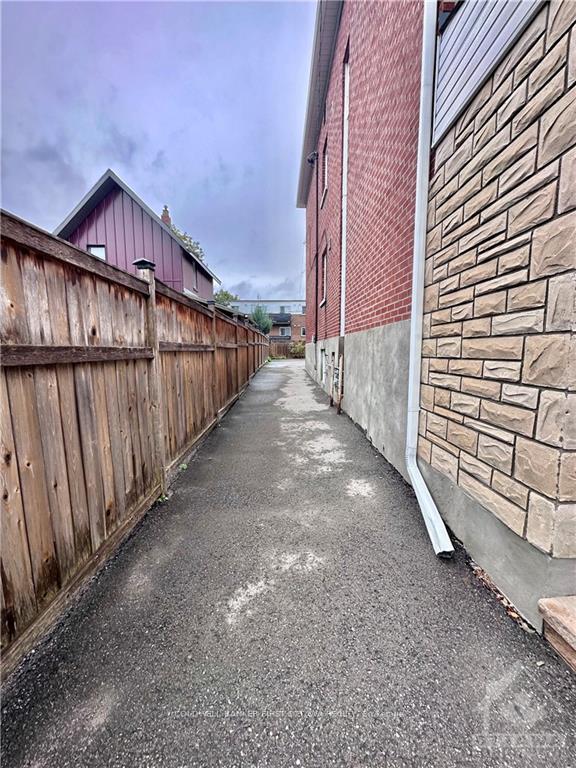 Photo 11 of 208 Cambridge Street N, Ottawa, West Centre Town — HOMEH