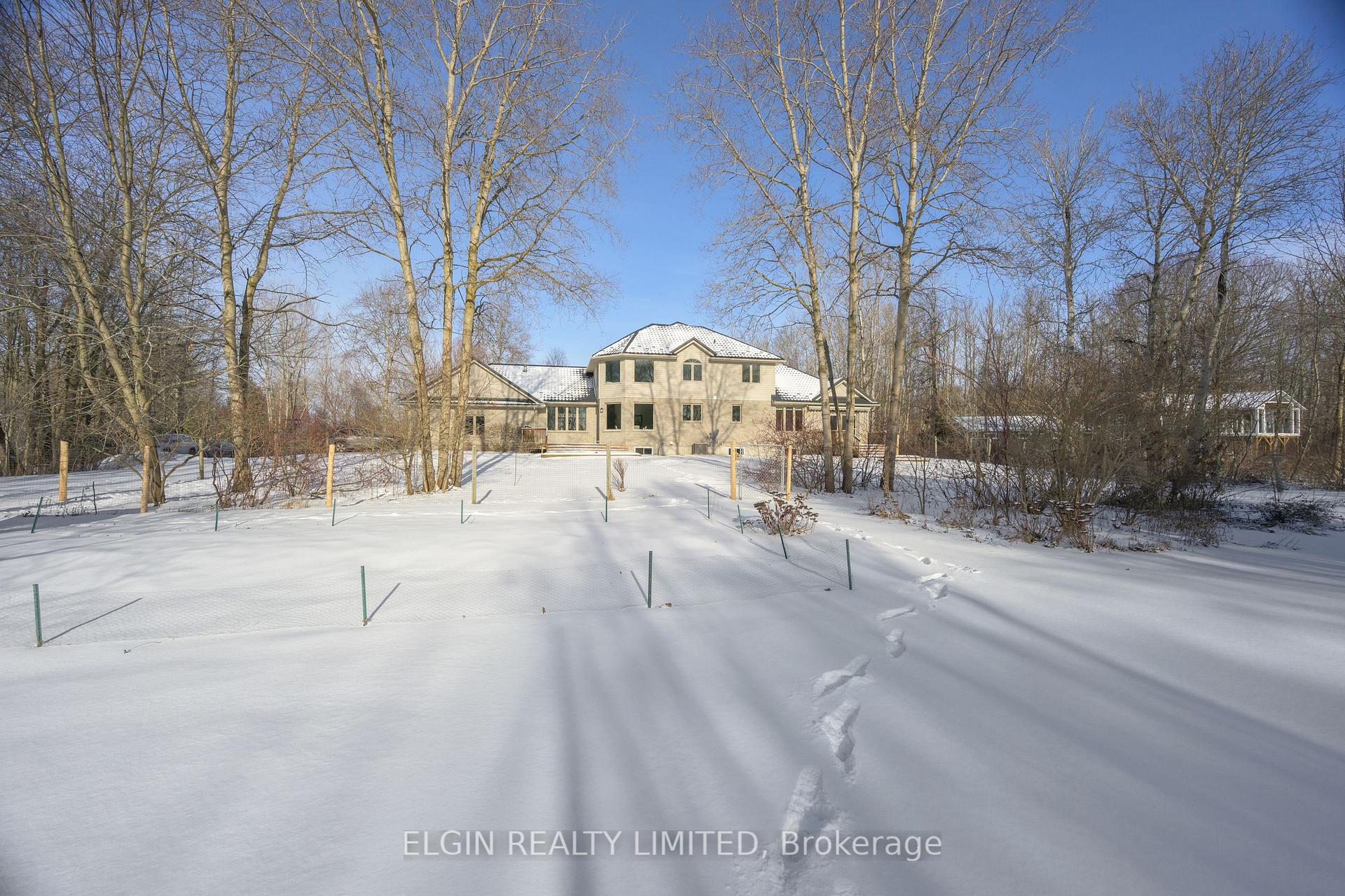 Photo 36 of 25129 Gray Line Rr2, West Elgin, Eagle — HOMEH