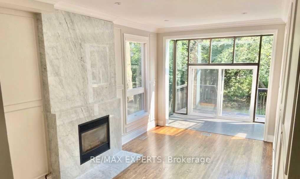 Photo 9 of 33 Rose Green Drive, Vaughan, Uplands — HOMEH