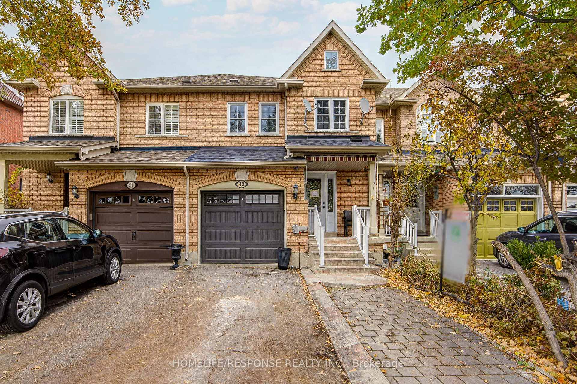 Photo 1 of 49 Kale Crescent, Vaughan, Maple — HOMEH