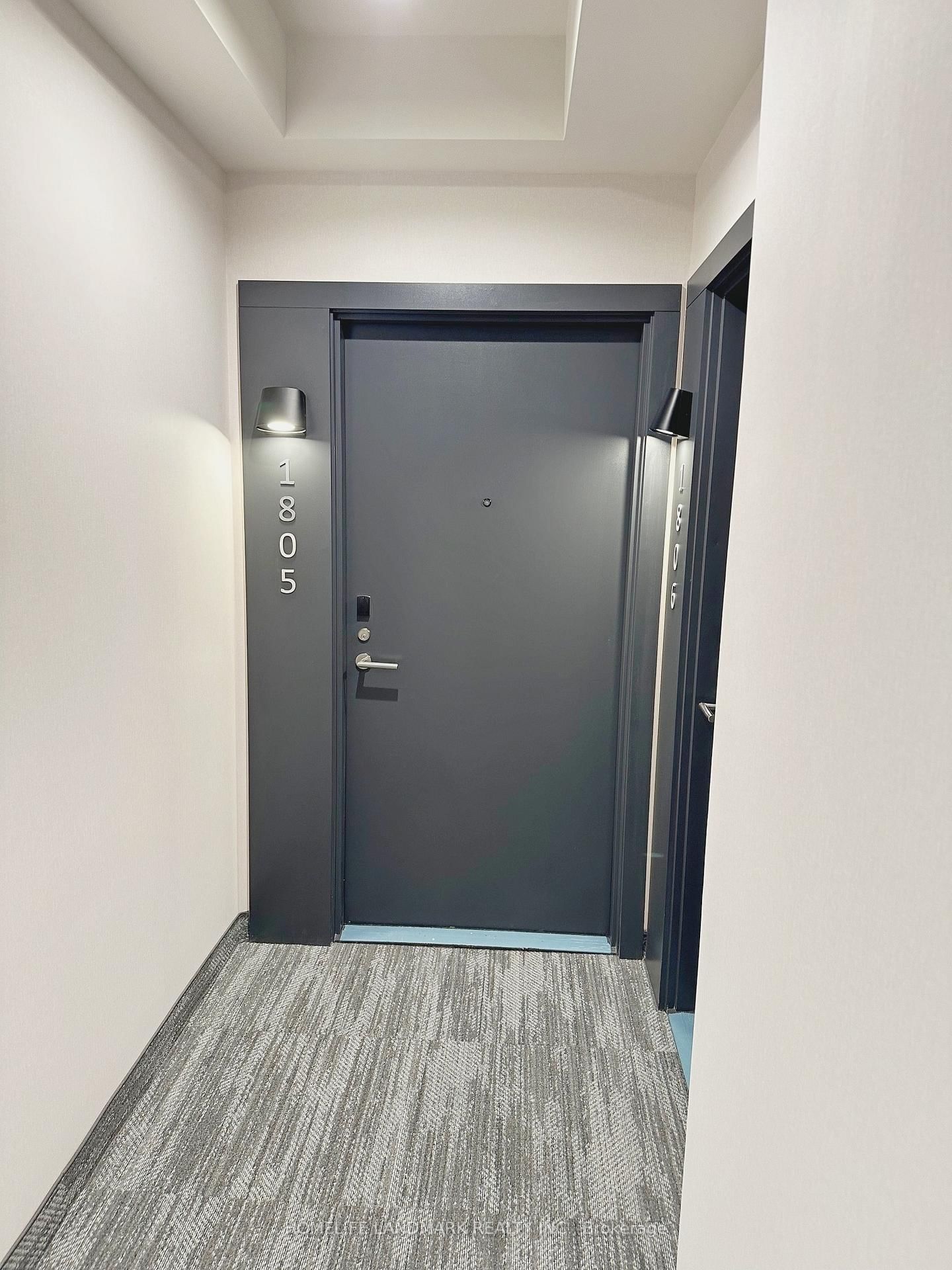 Photo 4 of Unit 1805, 180 Front St E, Toronto, Moss Park — HOMEH