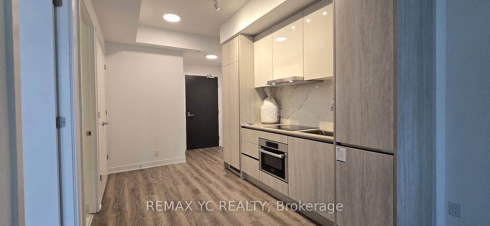 Photo 3 of Unit 1616, 180 Front St E, Toronto, Moss Park — HOMEH