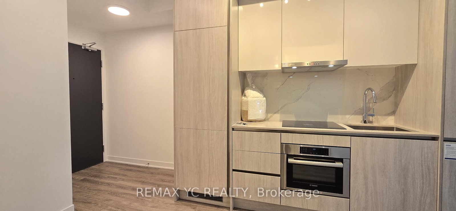 Photo 5 of Unit 1616, 180 Front St E, Toronto, Moss Park — HOMEH