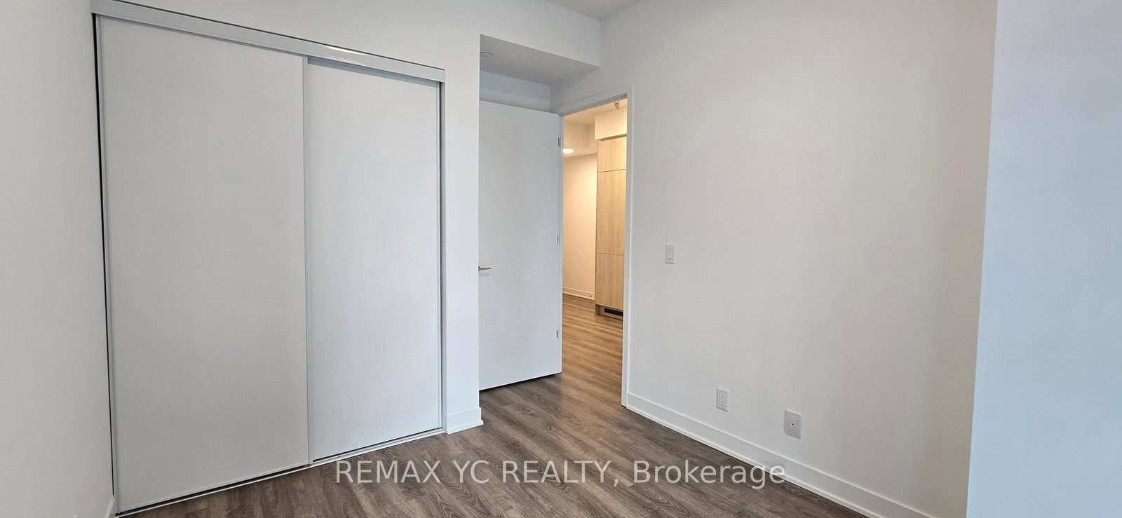 Photo 7 of Unit 1616, 180 Front St E, Toronto, Moss Park — HOMEH