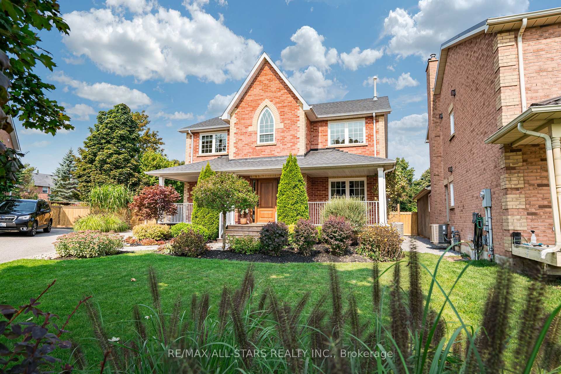 Photo 2 of 13 Harman Court, Uxbridge — HOMEH
