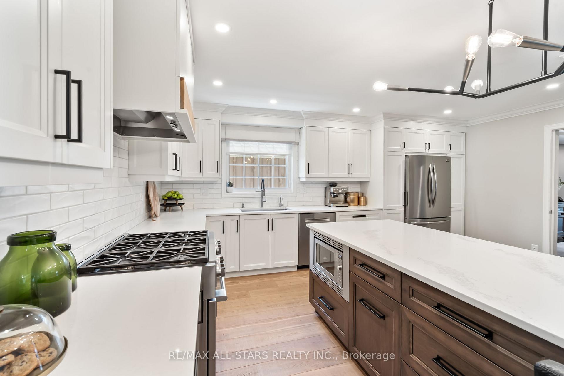 Photo 6 of 13 Harman Court, Uxbridge — HOMEH