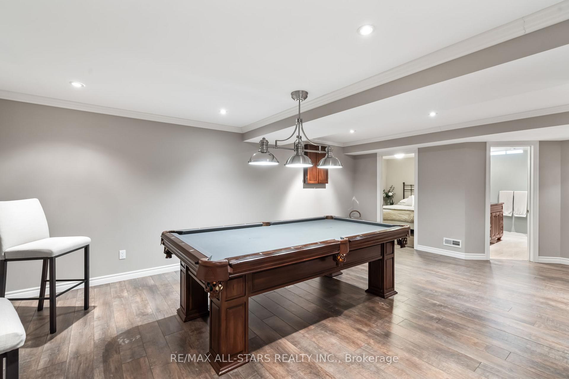 Photo 31 of 13 Harman Court, Uxbridge — HOMEH