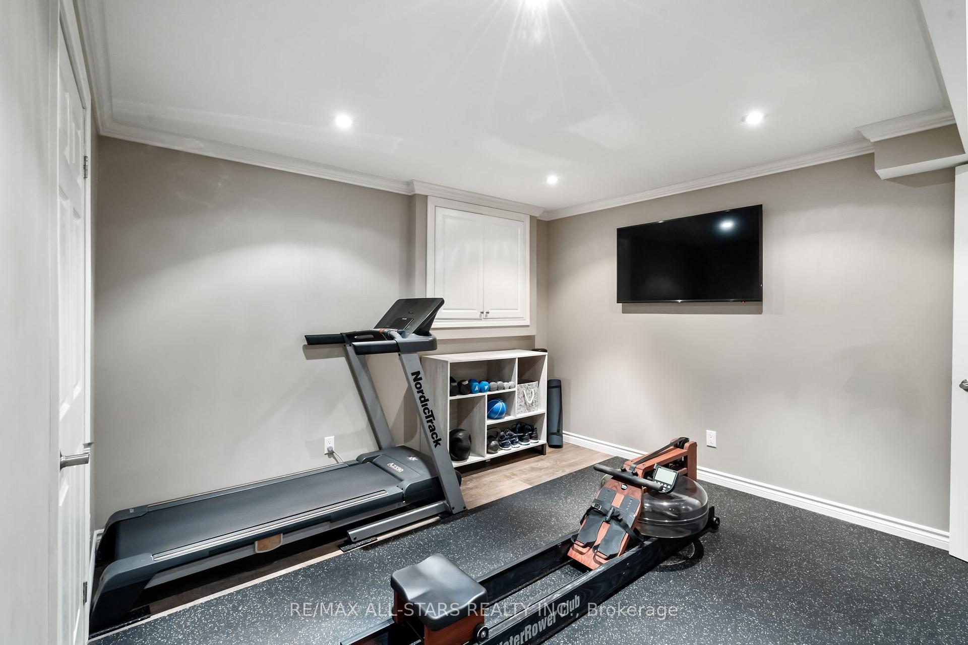 Photo 37 of 13 Harman Court, Uxbridge — HOMEH