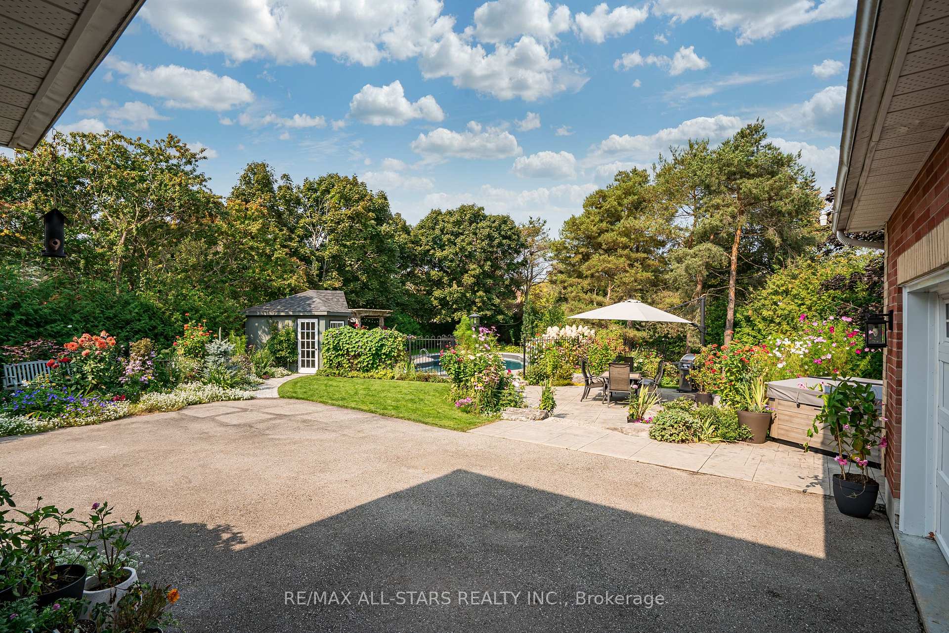 Photo 41 of 13 Harman Court, Uxbridge — HOMEH