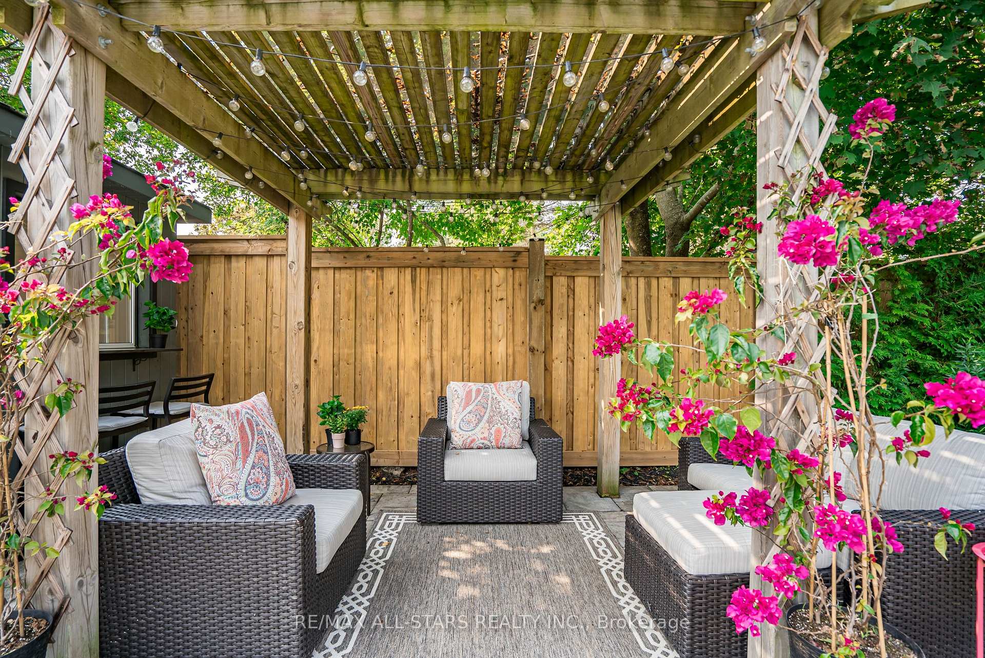 Photo 47 of 13 Harman Court, Uxbridge — HOMEH