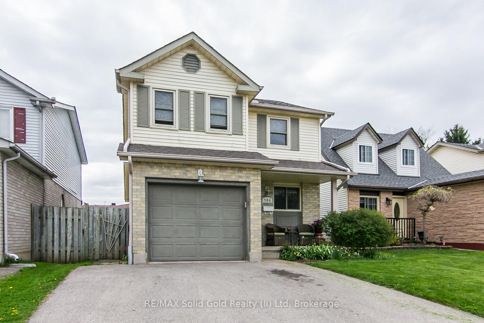 Photo 2 of 586 Drummerhill Crescent, Waterloo — HOMEH