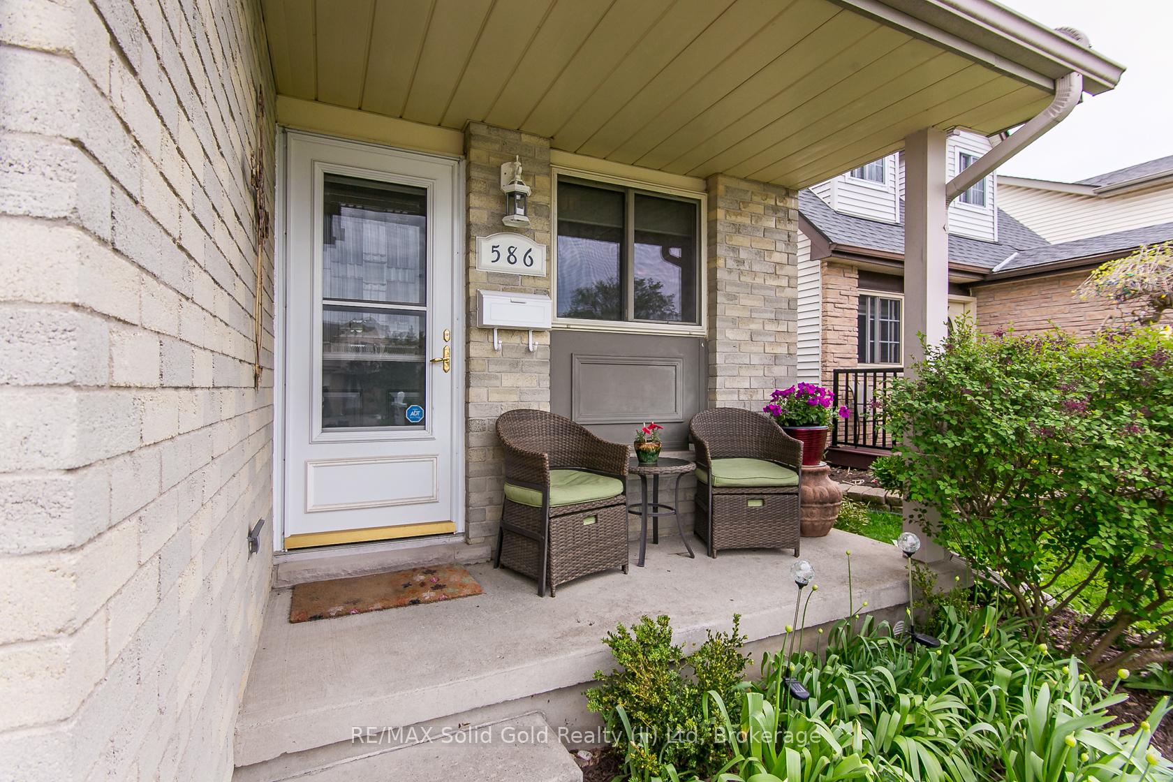 Photo 5 of 586 Drummerhill Crescent, Waterloo — HOMEH