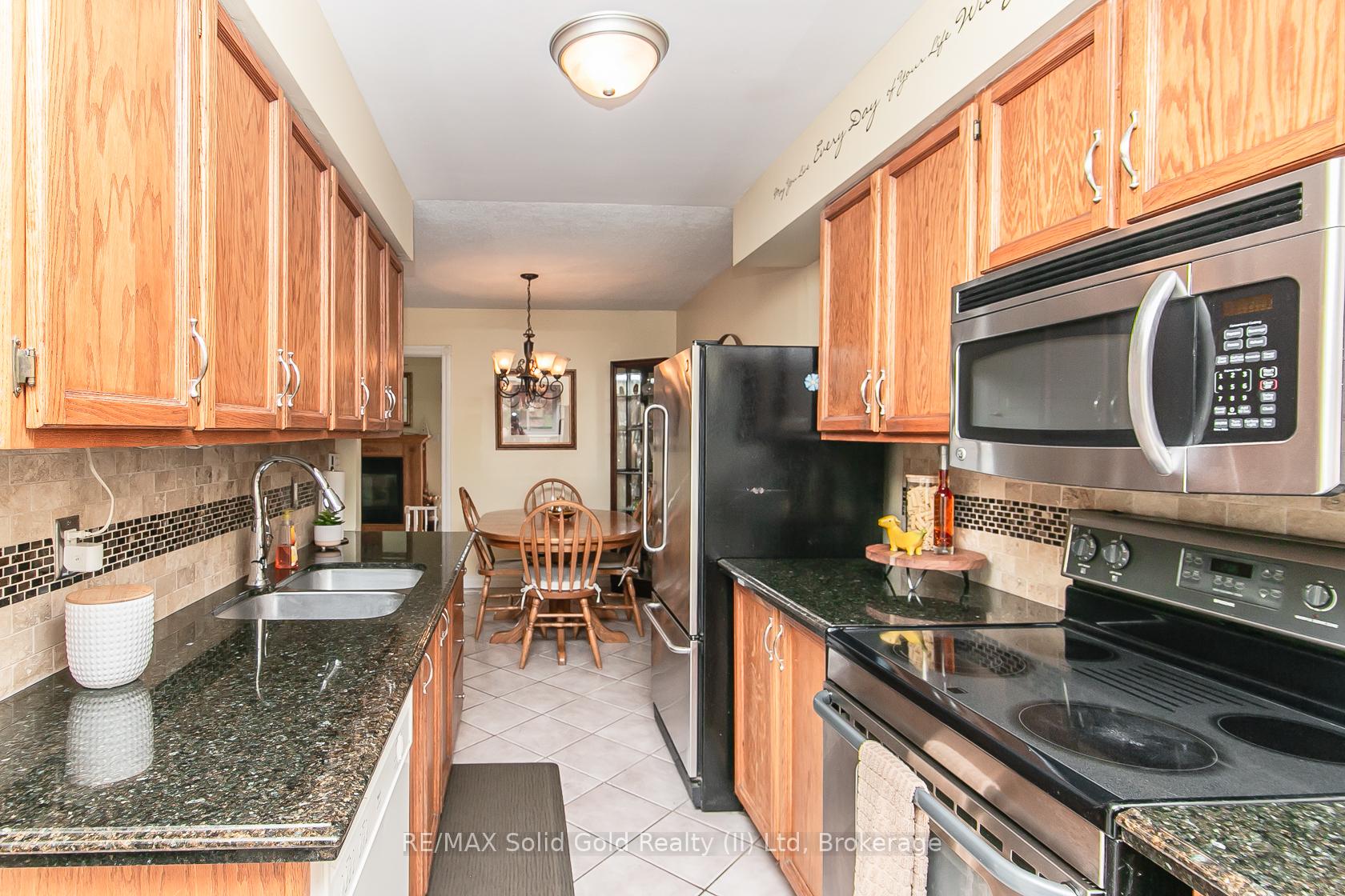 Photo 8 of 586 Drummerhill Crescent, Waterloo — HOMEH