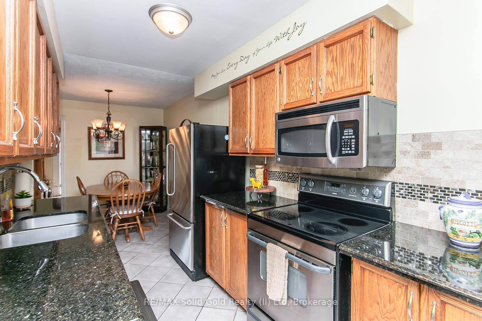 Photo 9 of 586 Drummerhill Crescent, Waterloo — HOMEH