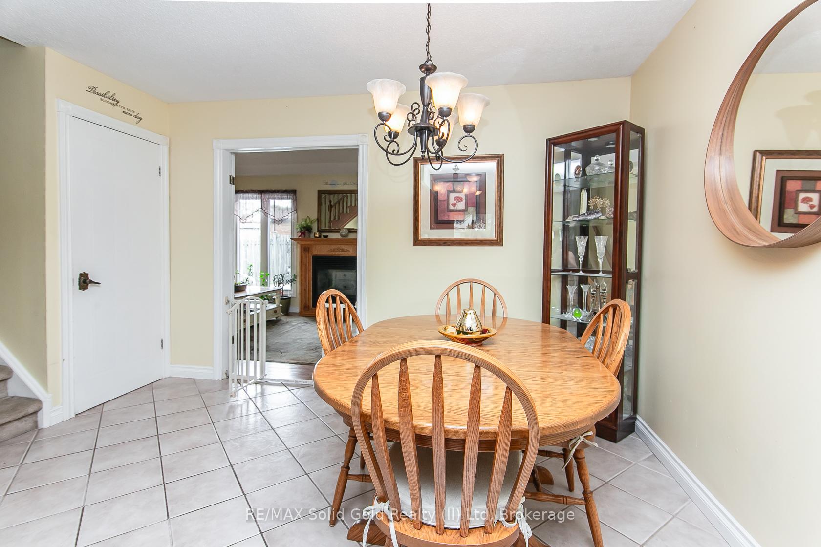 Photo 14 of 586 Drummerhill Crescent, Waterloo — HOMEH