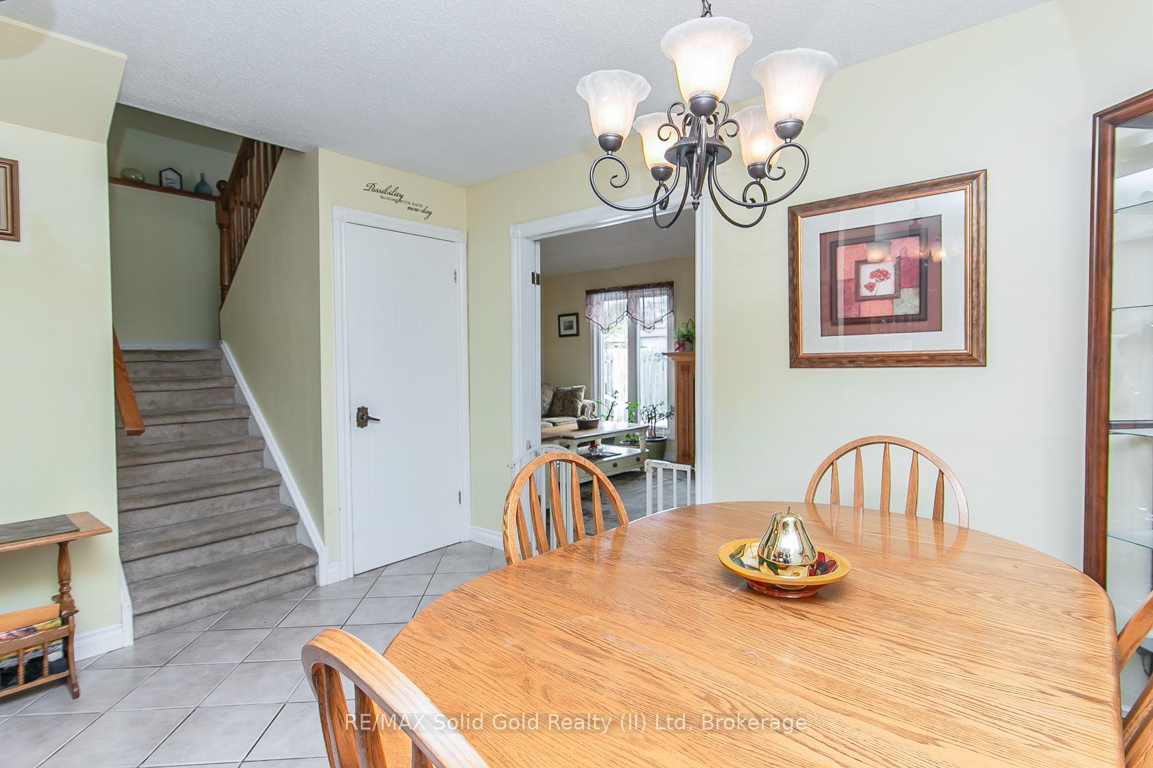 Photo 17 of 586 Drummerhill Crescent, Waterloo — HOMEH