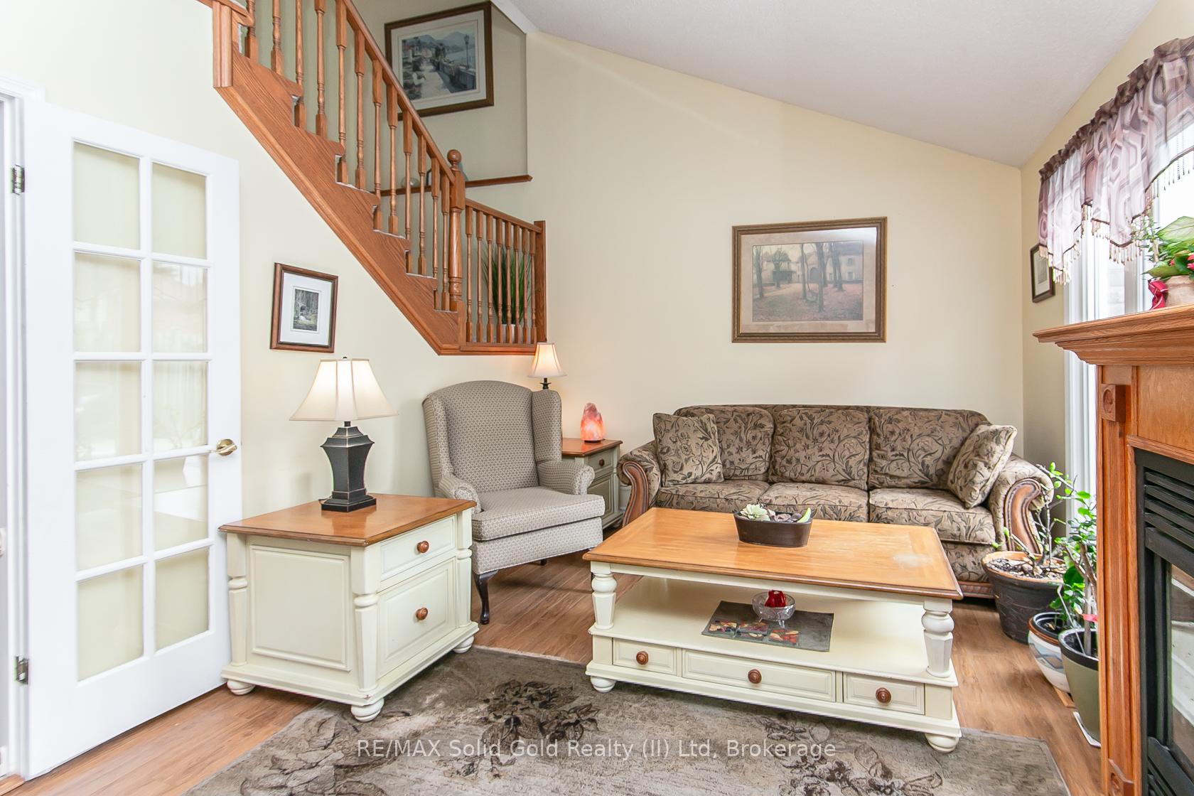 Photo 19 of 586 Drummerhill Crescent, Waterloo — HOMEH