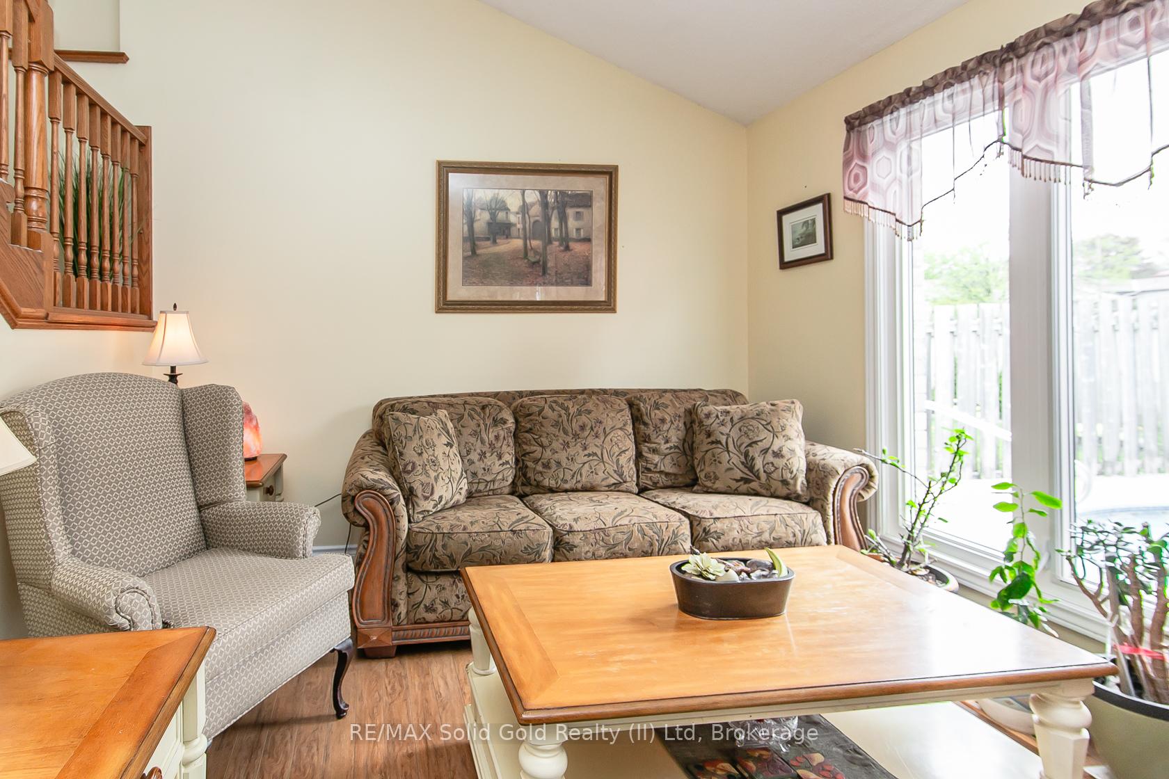 Photo 20 of 586 Drummerhill Crescent, Waterloo — HOMEH
