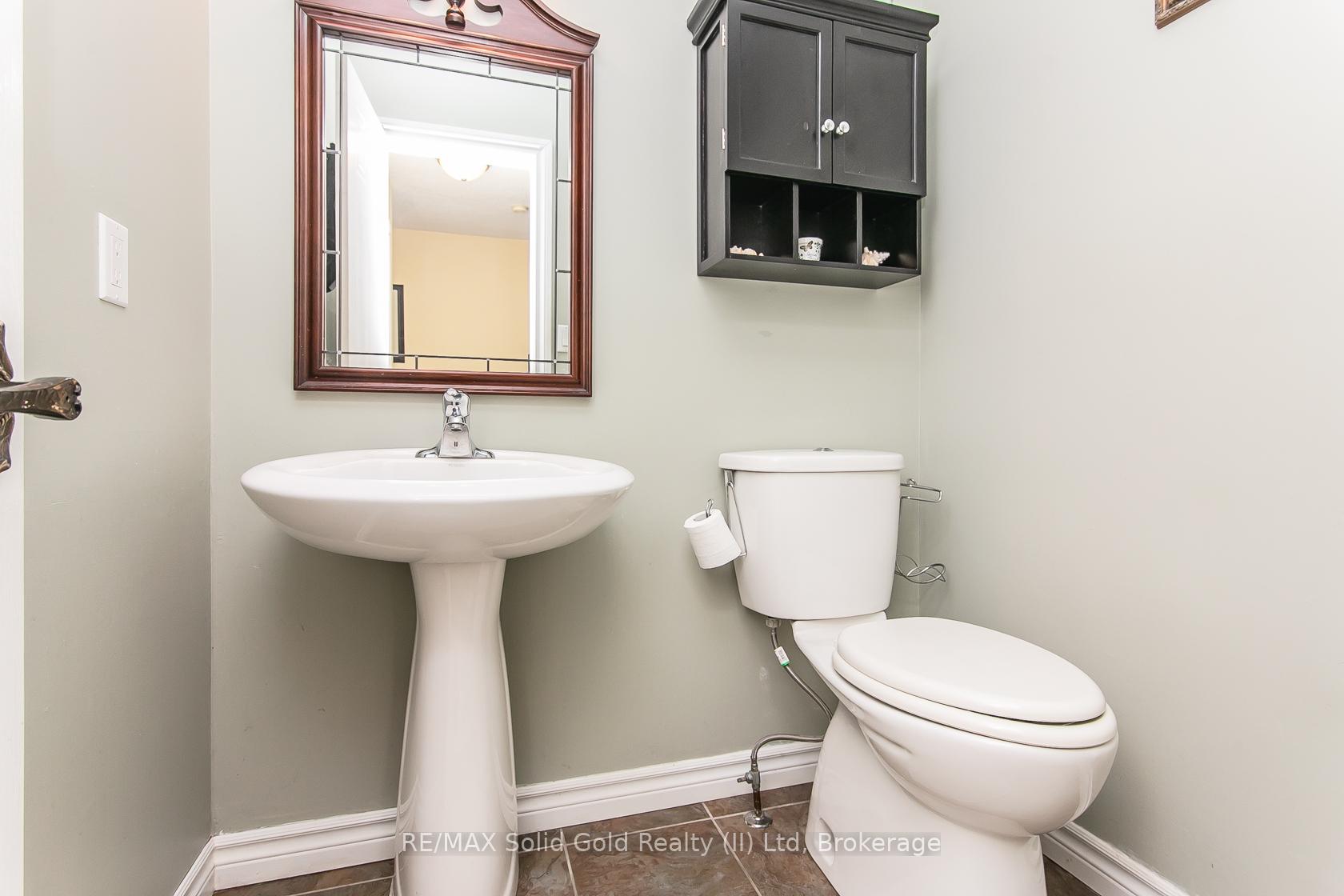 Photo 24 of 586 Drummerhill Crescent, Waterloo — HOMEH