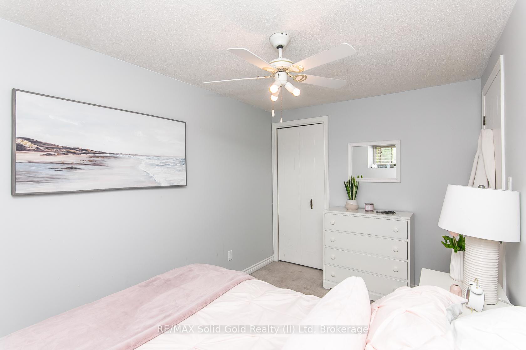 Photo 35 of 586 Drummerhill Crescent, Waterloo — HOMEH