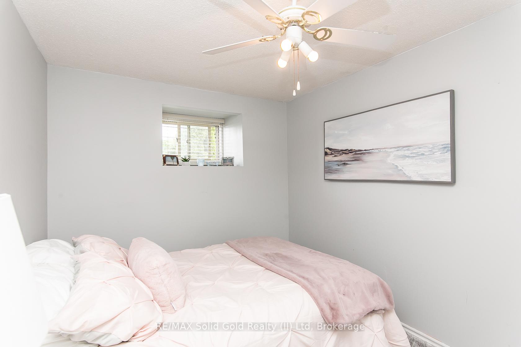Photo 36 of 586 Drummerhill Crescent, Waterloo — HOMEH