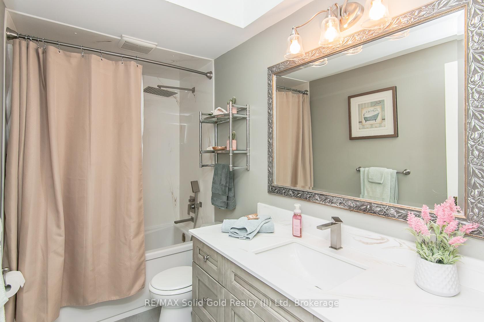 Photo 37 of 586 Drummerhill Crescent, Waterloo — HOMEH