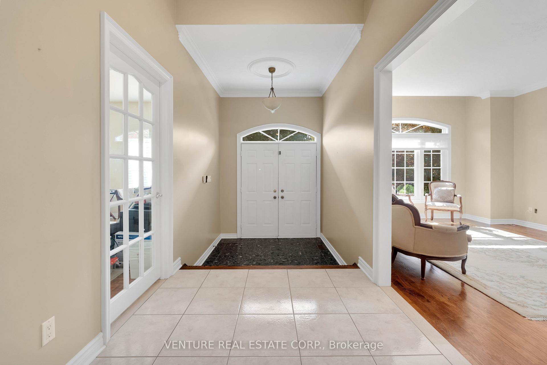 Photo 6 of 476 Westridge Drive, Vaughan, Kleinburg — HOMEH