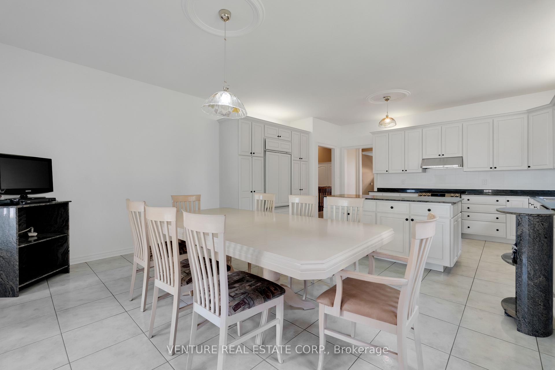 Photo 13 of 476 Westridge Drive, Vaughan, Kleinburg — HOMEH