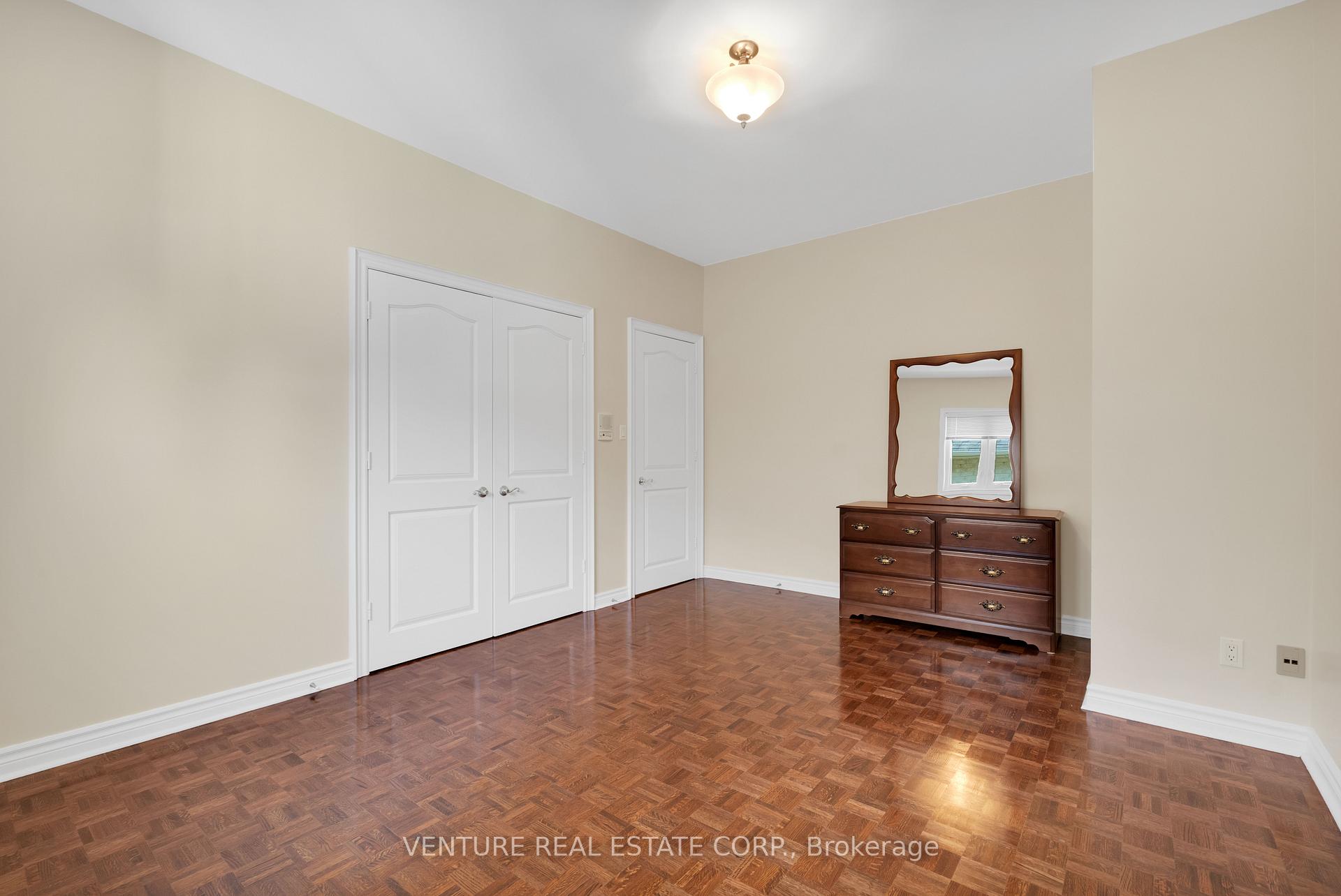 Photo 19 of 476 Westridge Drive, Vaughan, Kleinburg — HOMEH