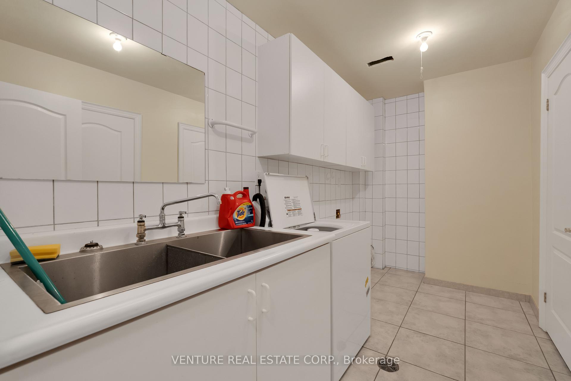 Photo 24 of 476 Westridge Drive, Vaughan, Kleinburg — HOMEH