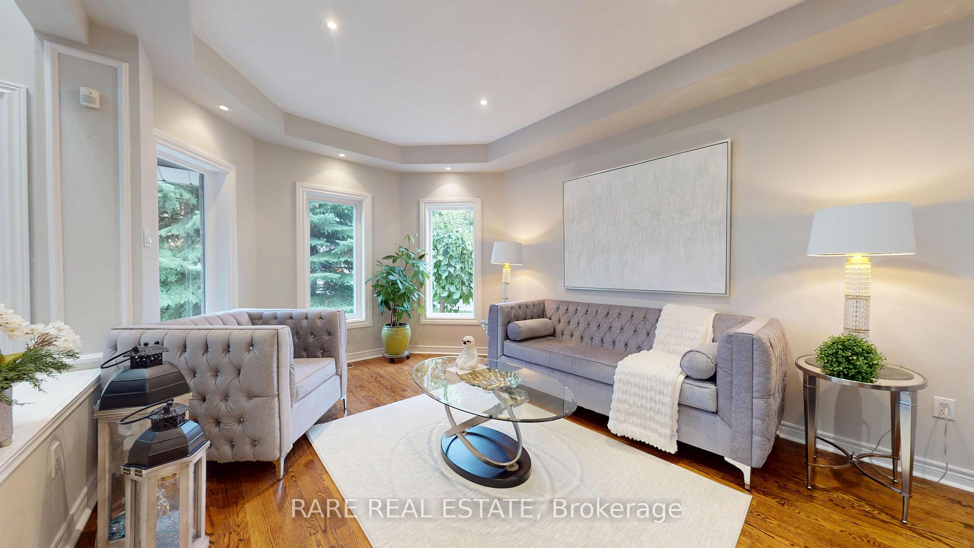 Photo 4 of 68 Kirkbride Crescent, Vaughan, Maple — HOMEH